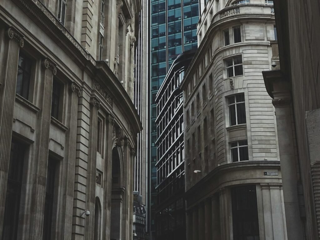 Contemporary illustrative London photograph, not a picture of the 1720 South Sea Bubble