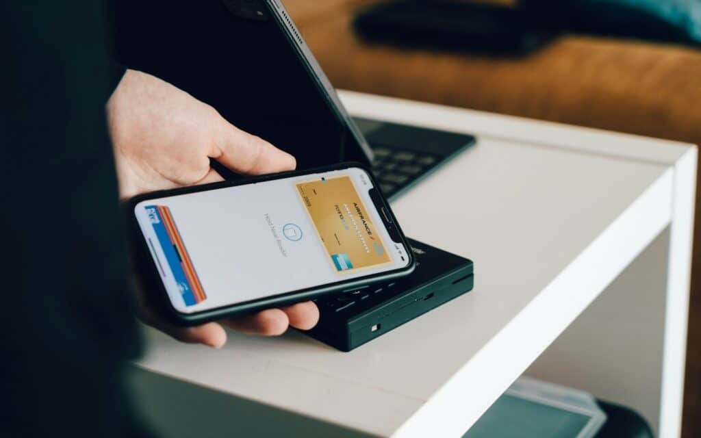 Digital banking money transfer device