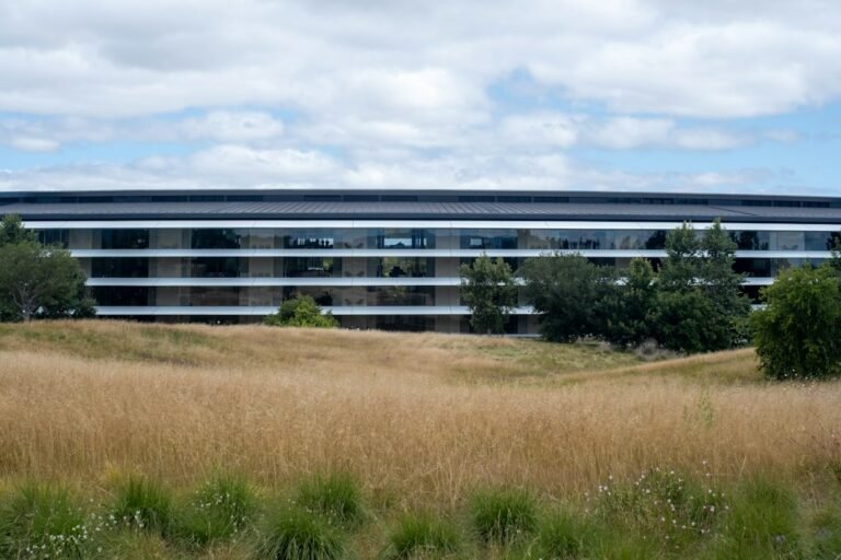 Illustrative bank location image; not historical evidence of the 2023 Silicon Valley Bank collapse